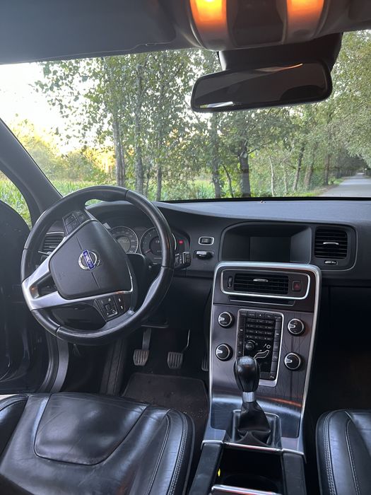 Volvo v60 D3 - 2.0 163 CV
