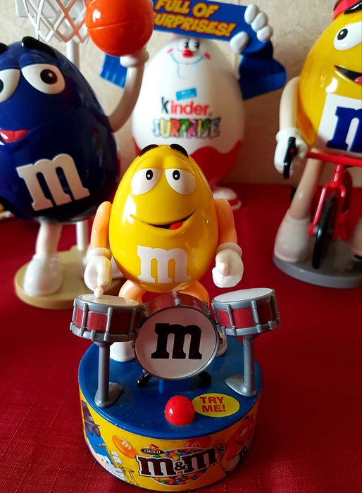 Коллекция Игрушек - Диспенсеров от M&M's