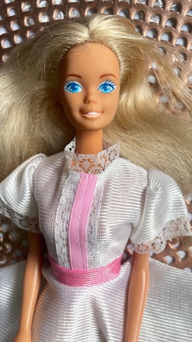 Lalka Barbie Fun to dress