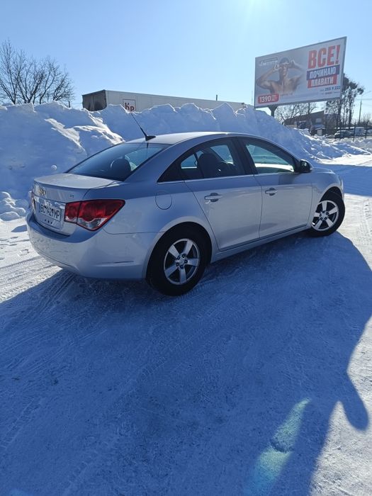 Продам Chevrolet Cruze автомат