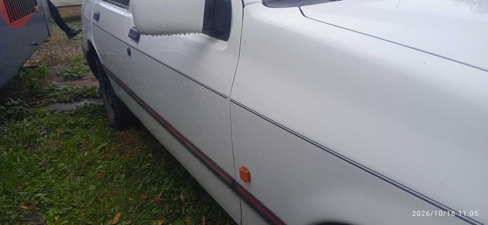 Продам (капсулу часу) Ford Sierra 89р. 2.0 бенз., проб. 49 т.км