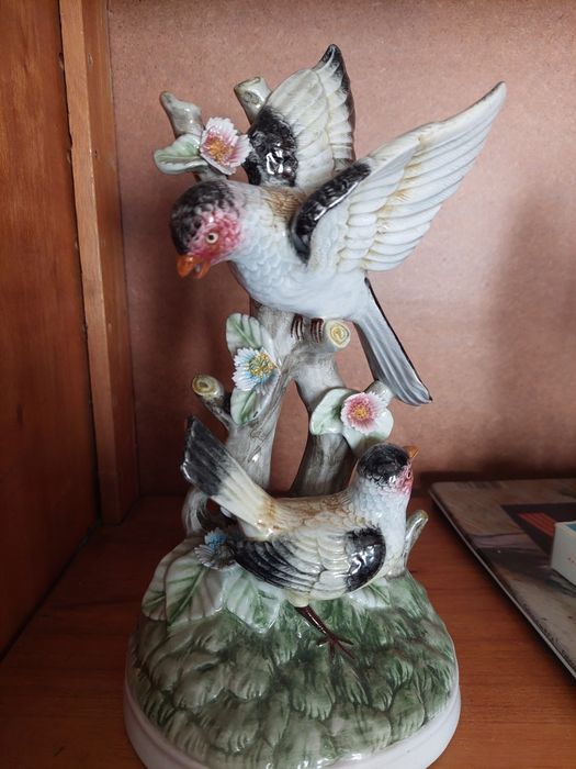 Escultura faiança pássaros