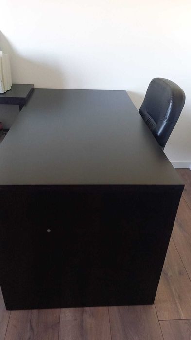 Secretaria IKEA 140x75 cm + Módulo Gavetas em Beje