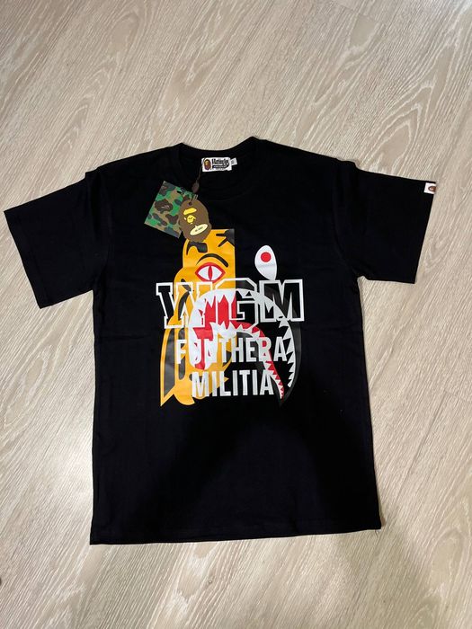 Футболка Bape в наявності