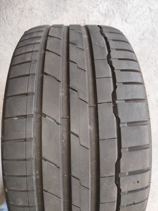 Pneu Hankook 255/35R19