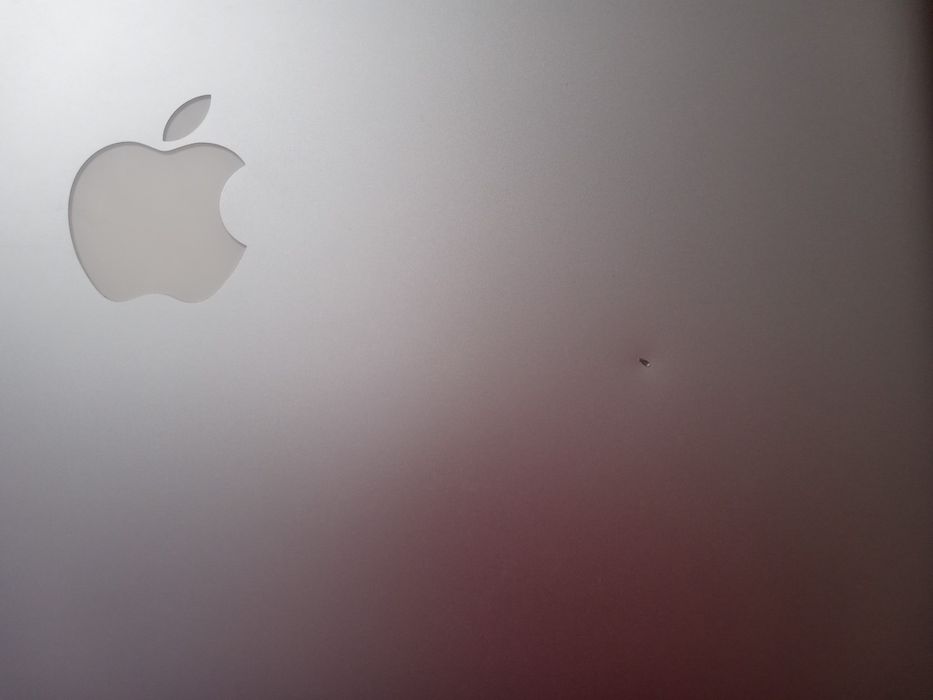 Apple MacBook Pro  15cali A1286- 2010r