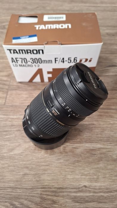 Tamron 70-300mm MACRO do Nikon DX  stan bardzo dobry