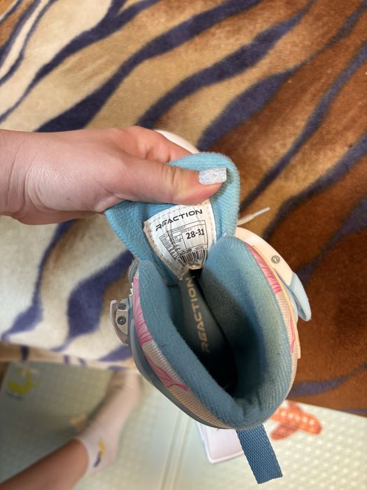 Продам ролики на девочку размер 28-31