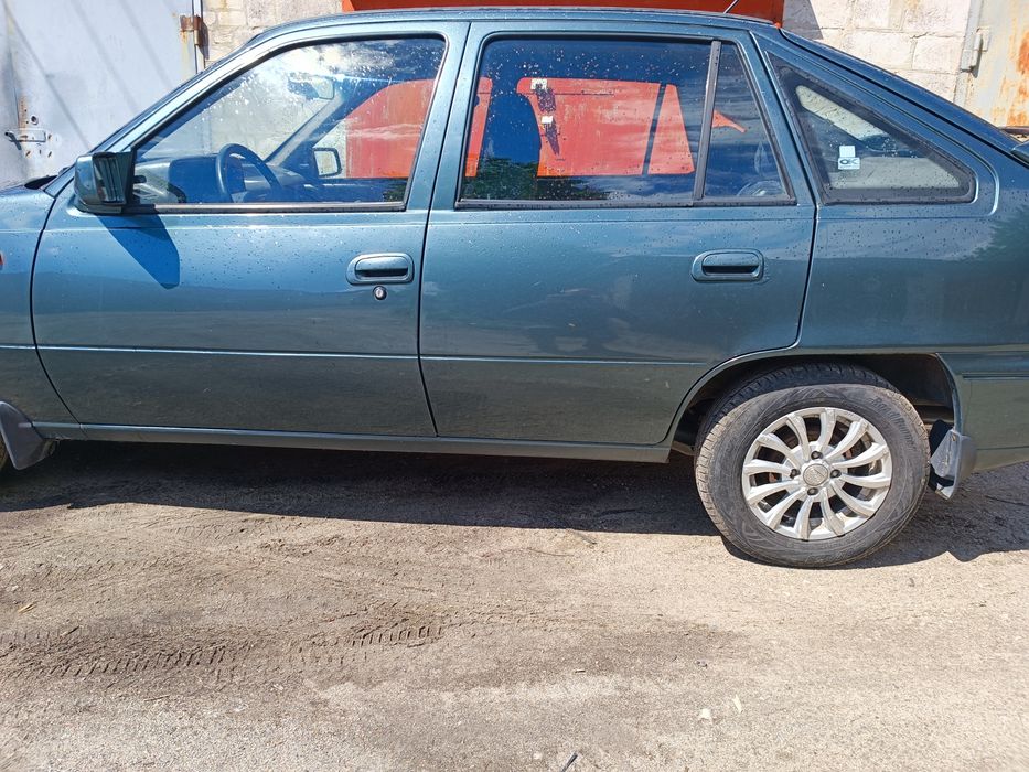 Daewoo nexia 1,5 бензин