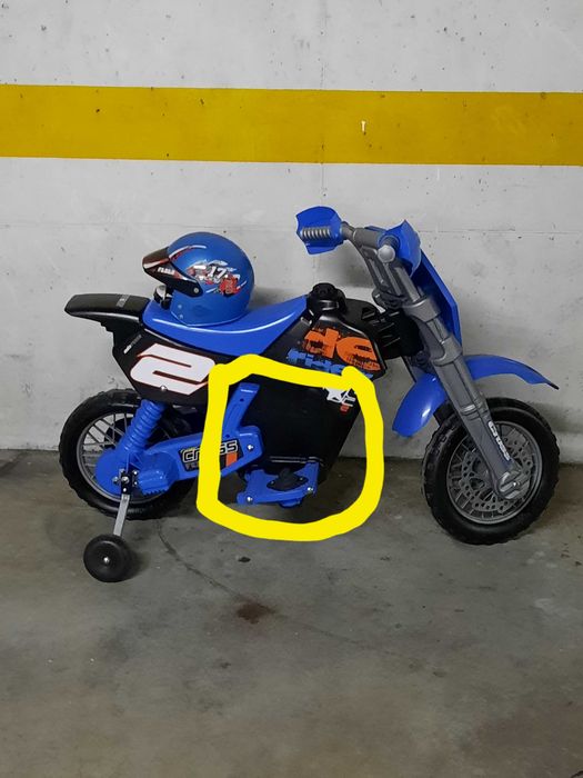 Mota a bateria  de criança