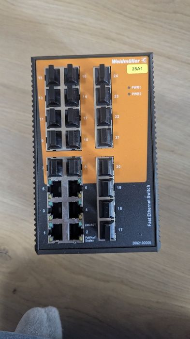 Switch IE-SW-EL24-24TX