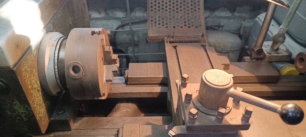 Токарнй патрон 160,обратные кулачки , токарный станок ИЖ 1ИС611В