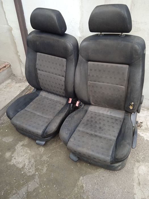 Сиденье сидіння с лифтом.