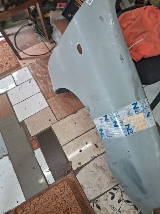 Крыло передее правое