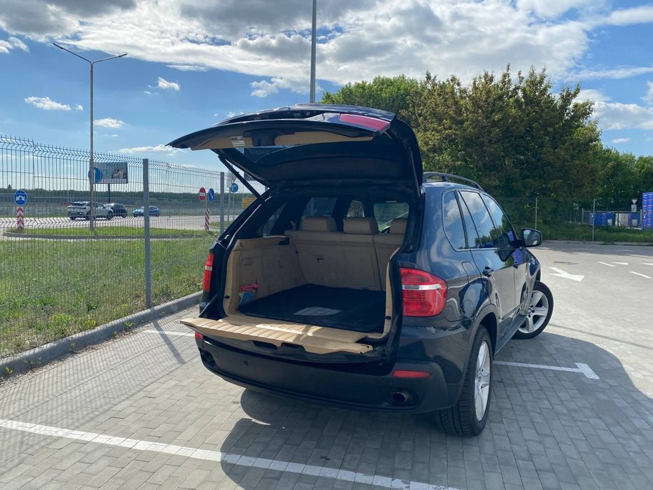 Продам  BMW  х5 е70