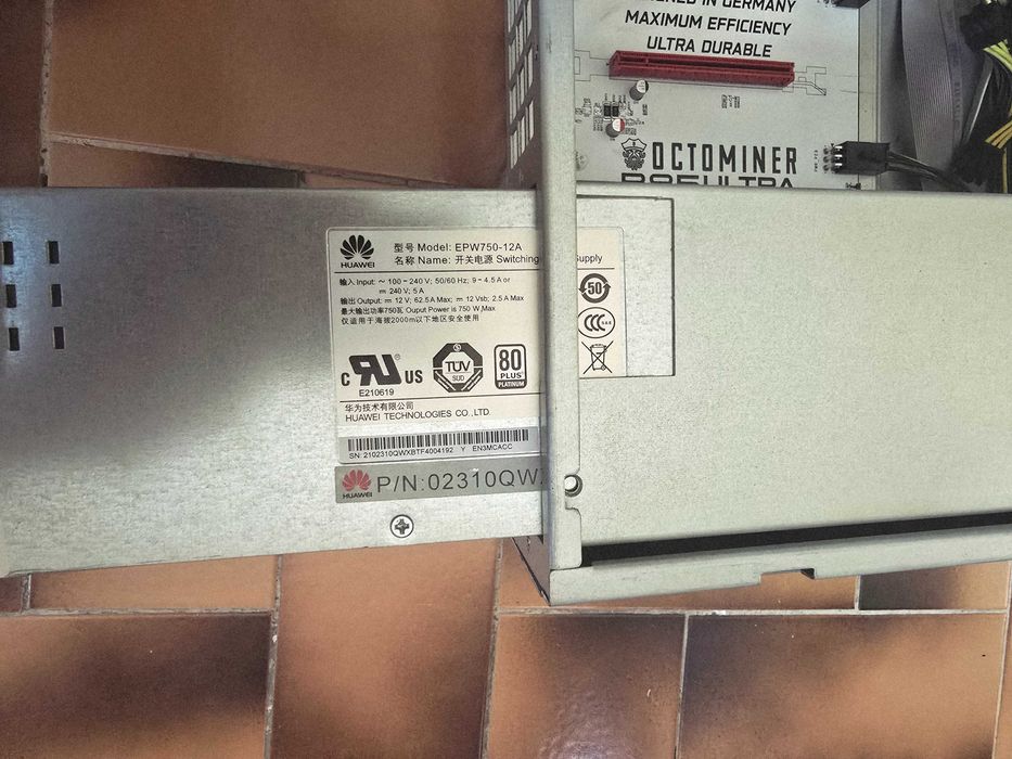 Vendo Rigs Octominer X8 e X12 para Mineração