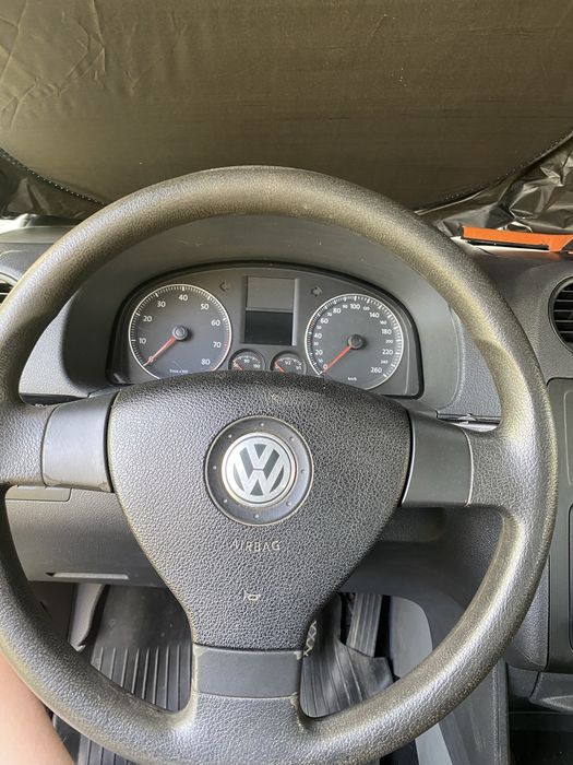 Автомобіль Vollksvagen caddy 2008