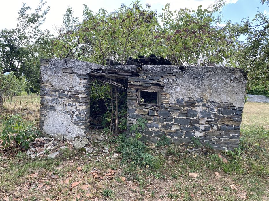 Продам 42 сотки в гірській місцевості, Бабичі (є будинок)