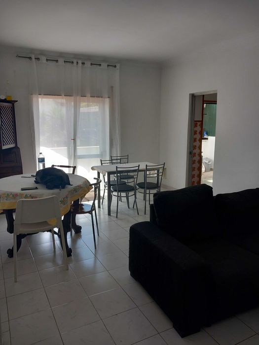 Quarto junto ao Comboio com despesas incluídas