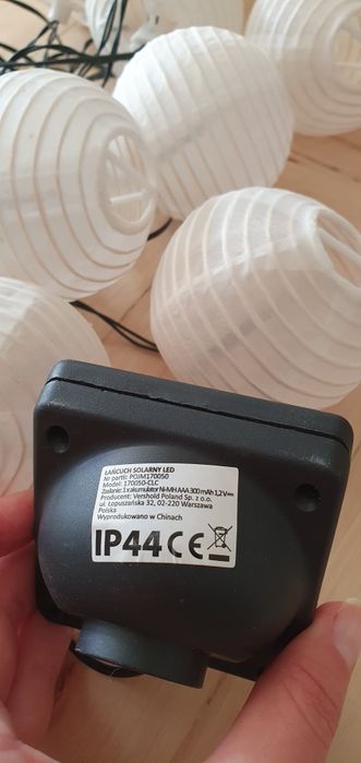 Zestaw lamp lampek, łańcuch solarny led i na baterie. Działa