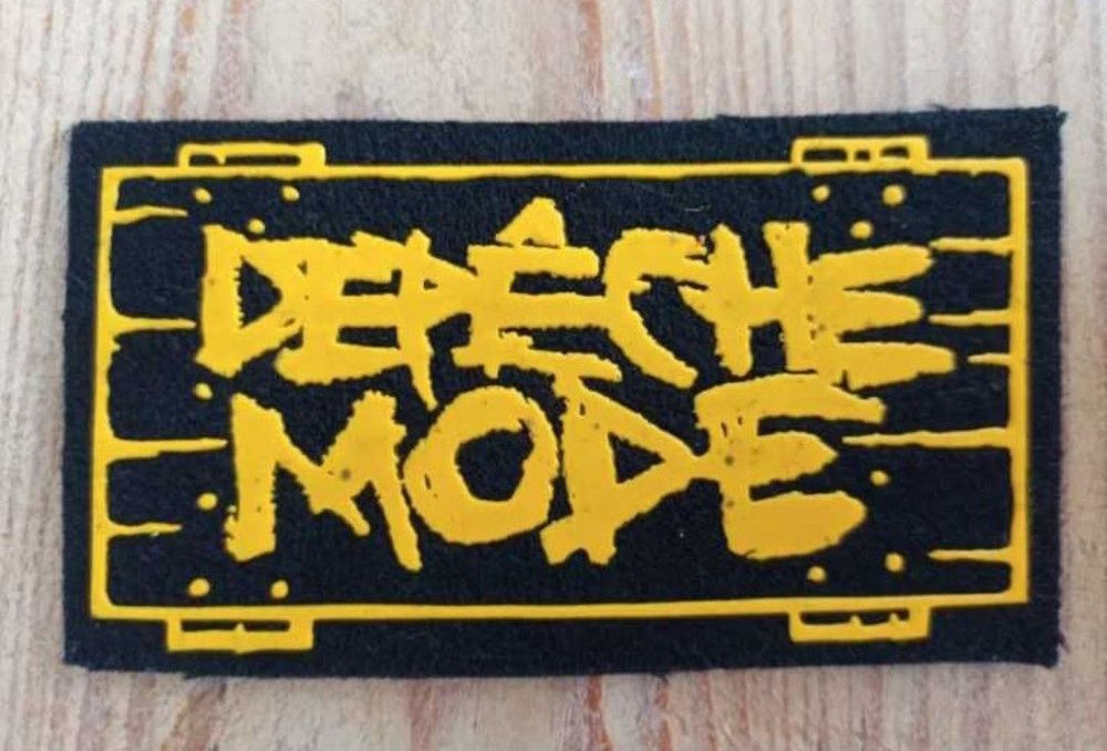 naszywka Depeche Mode aplikacja 10,5 x 6 cm guma PCV na filcu