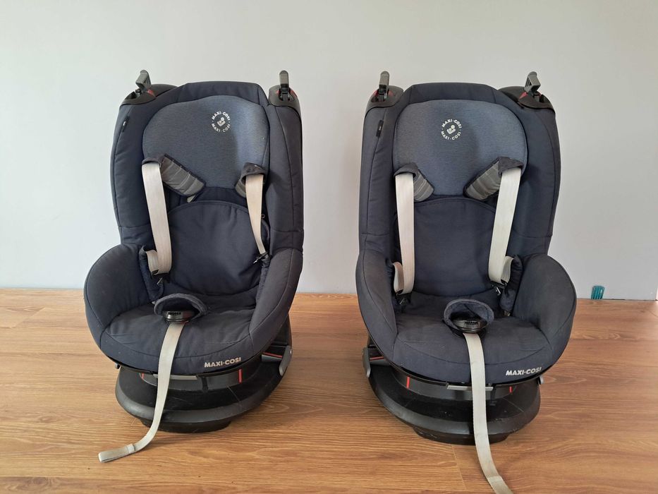 Foteliki Maxi-Cosi Tobi 9-18 kg dla  Bliźniaków + gratis 2 Tiry