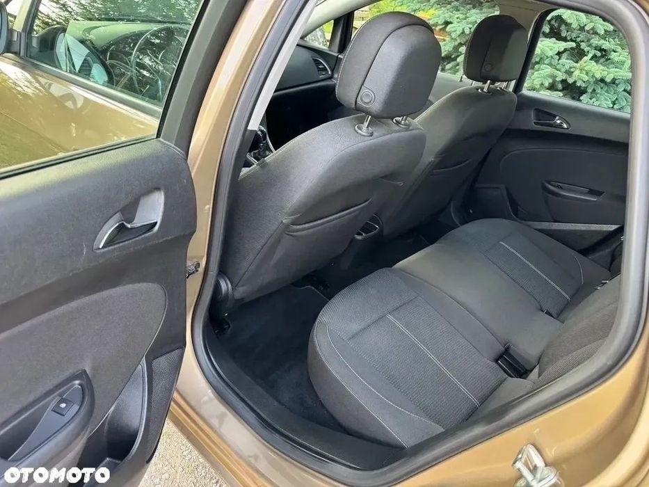 Opel Astra Auto bezwypadkowe - Pierwszy lakier