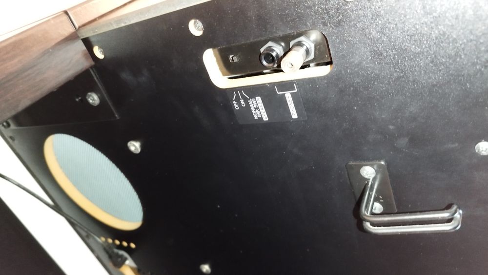 Piano Yamaha CL-330 Clavinova