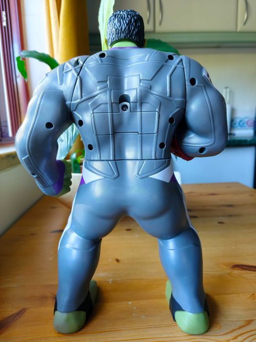 Brinquedo Hulk 35 cm coleção