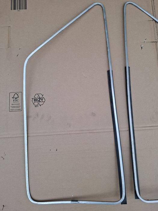 Aluminiowe ramki szyb drzwi Fiat 126p Maluch