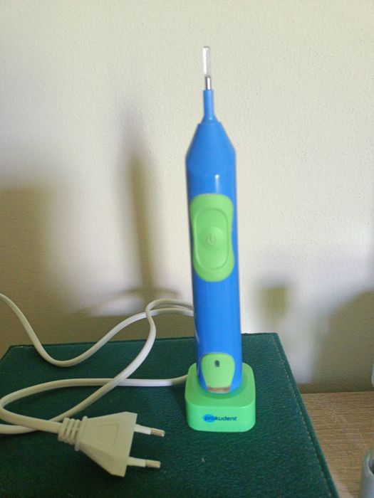 Szczoteczka elektryczna GwArAnCjA dla dzieci