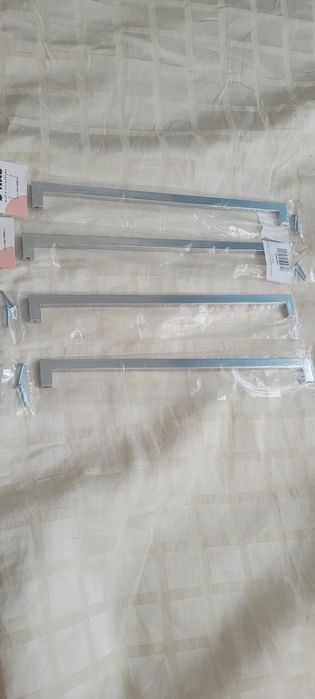 PilneUchwyty  do szafki szuflady 32cm 4szt