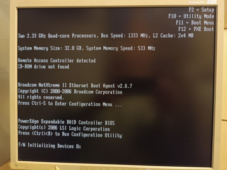 Dell PowerEdge 2950  / 4 x SAS 146 GB /