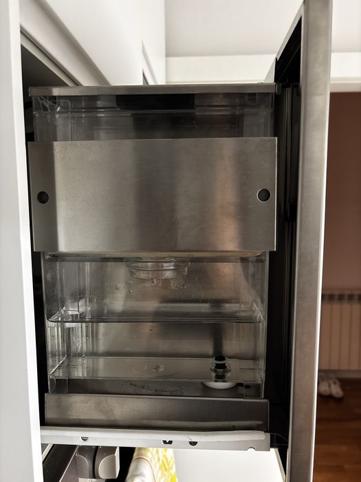 Máquina de café de encastrar AEG