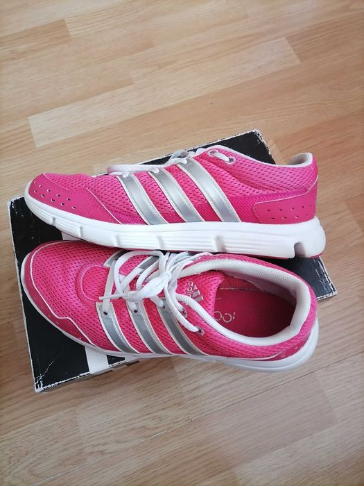 Buty sportowe- adidasy damskie ,marki "Adidas" roz 40 2/3 - 25,5 cm.