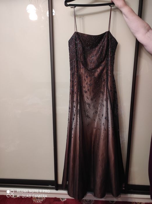 Вечірнє нарядне плаття 50 розміру
