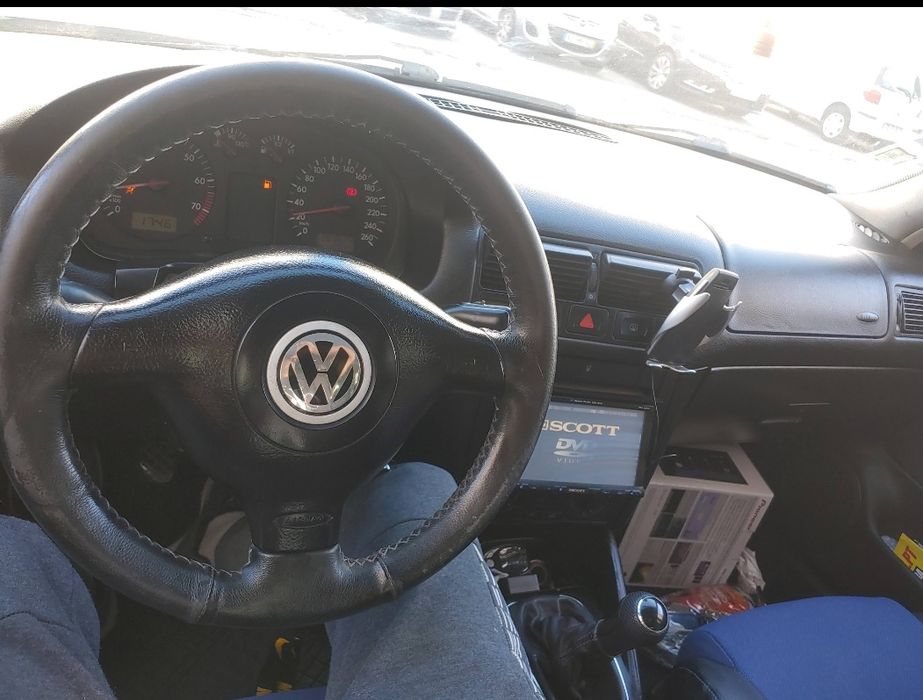 Golf IV versão 25 anos. Ar condicionado novo