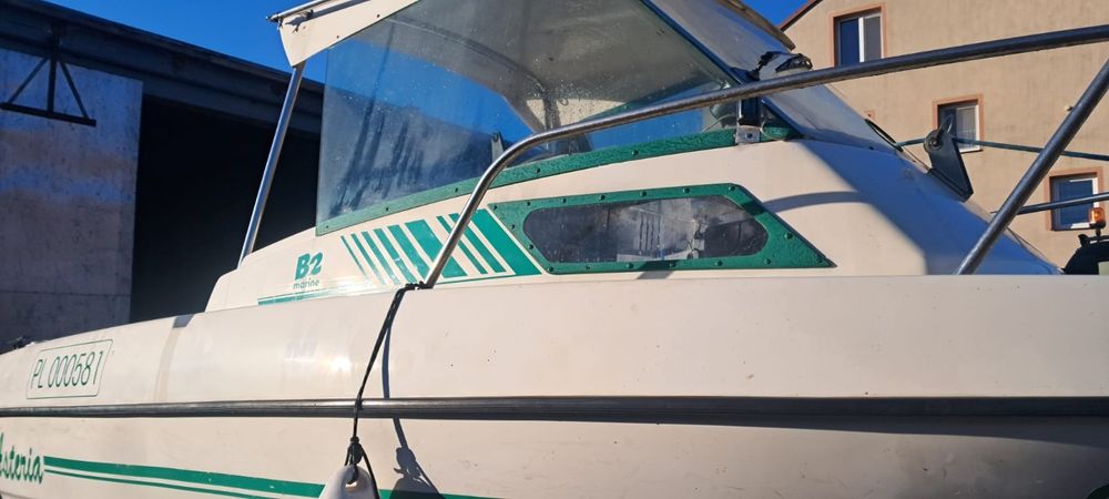 Łódź motorowa wędkarska z Mercury 60