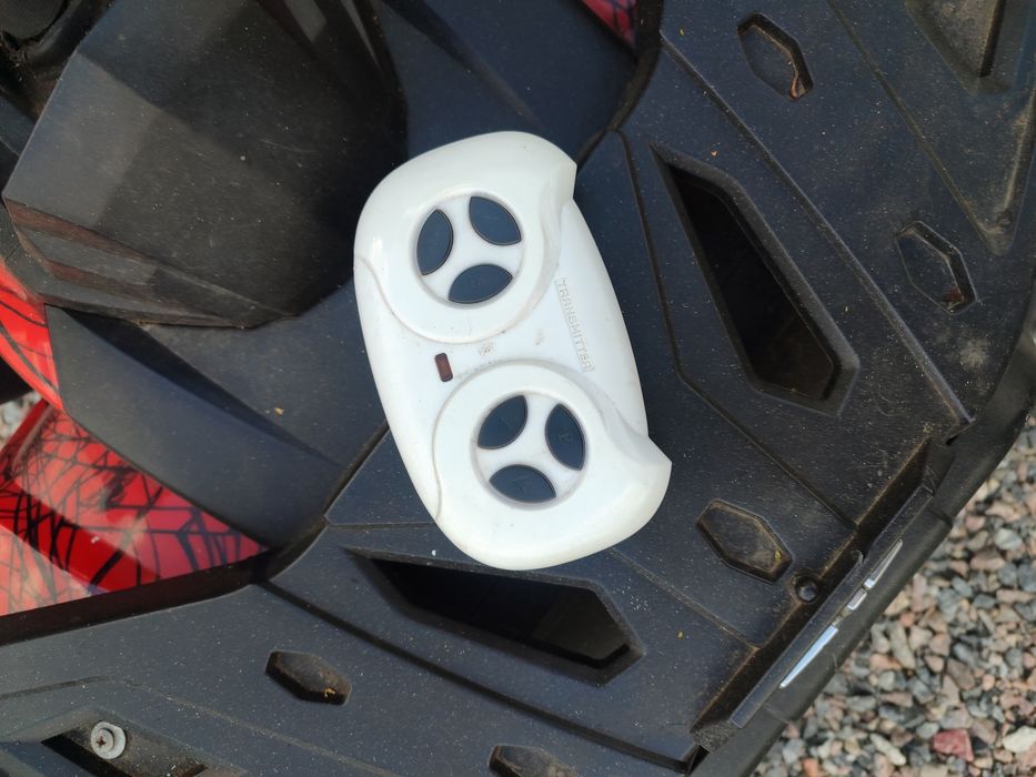 Квадроцикл електро детский