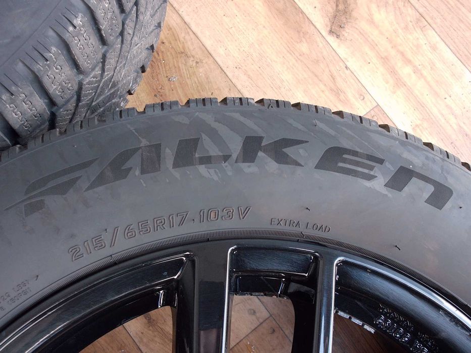Falken EuroWinter HS02 215/65/17 103V XL z 2023r ładne