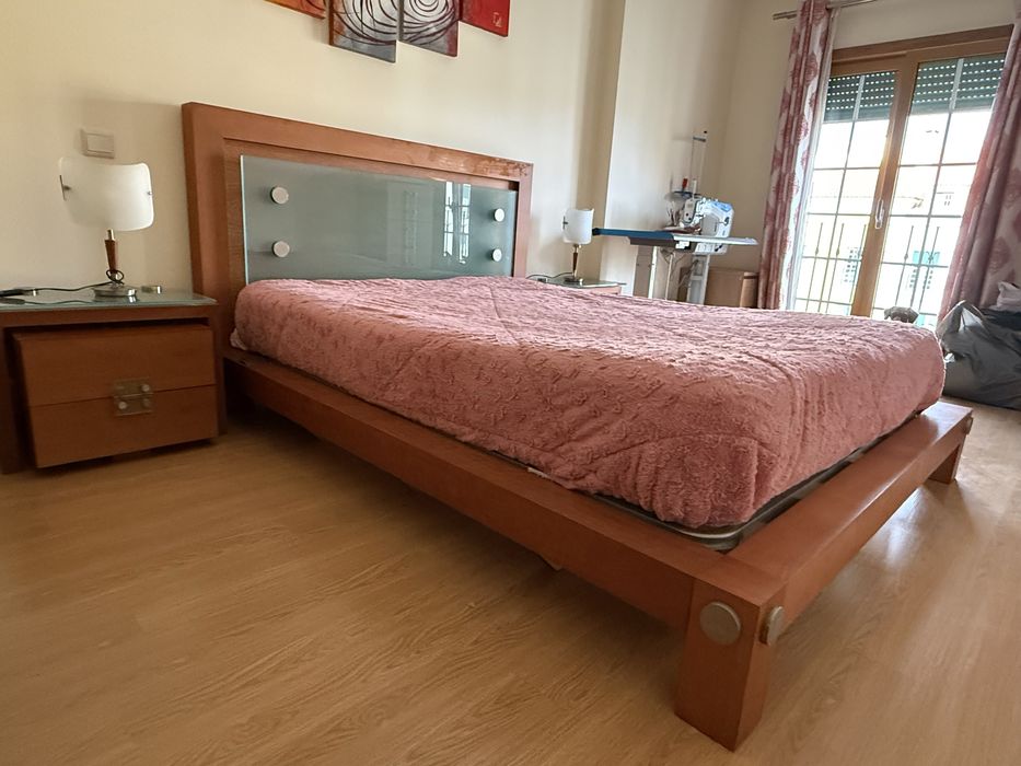 Cama de casal 1,60 x 1,90