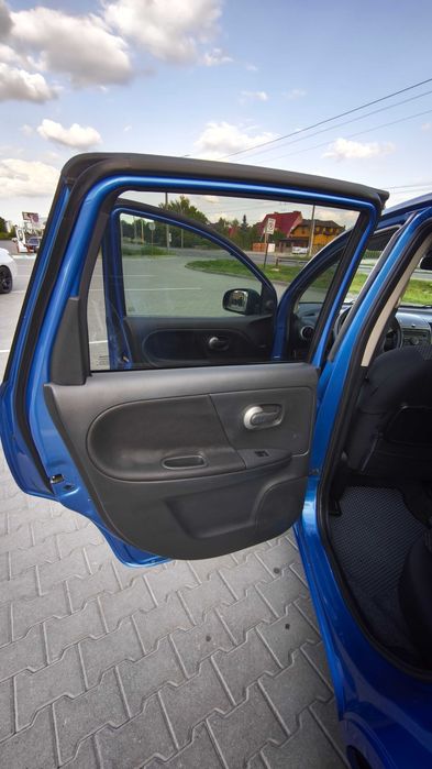 Nissan Note / 1,4 бензин / 2007