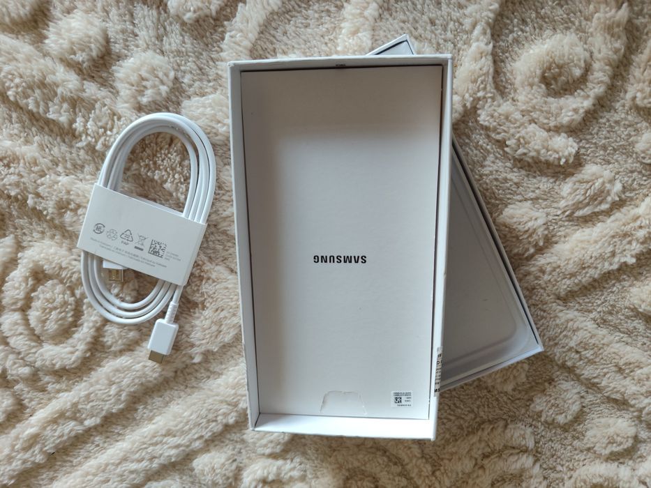 Samsung a54 plus kilka etui