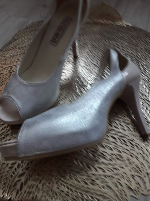 Nowe buty czółenka rozm 36 -37