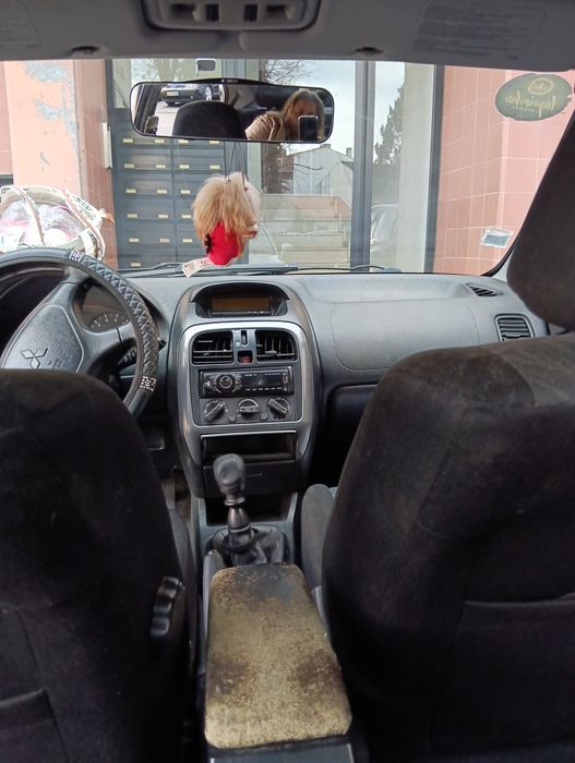 Vendo Mitsubishi Carisma 2000