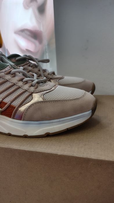 Tamaris zamszowe sneakersy damskie rozmiar 39
