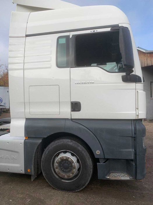 MAN TGX E6 Разборка двери голые ручка стекло: 300 $ - Двері Київ на Olx