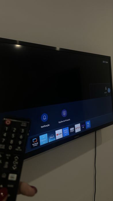 Smart tv -32 polegadas