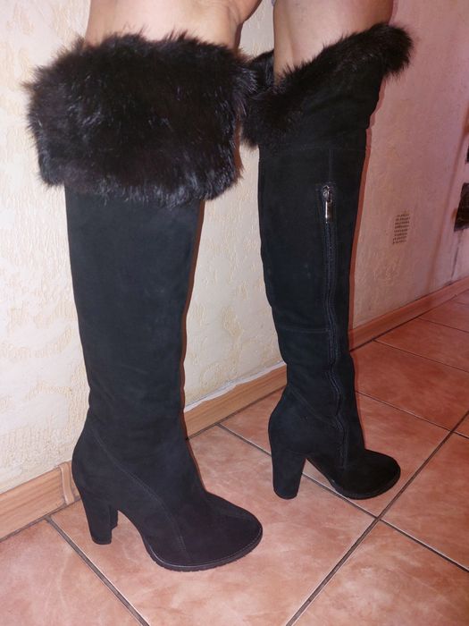 Продам зимние сапоги ботфорты