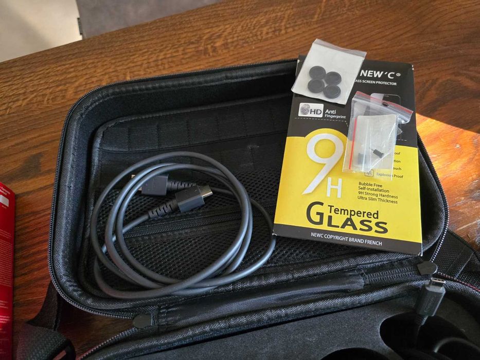 Zestaw konsola Nintendo Switch OLED + gratisy